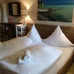 Wasserburg Turow Bed & Breakfast 3*