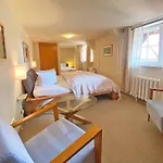 Wasserburg Turow 3*