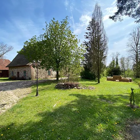 Wasserburg Turow לינה וארוחת בוקר