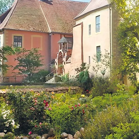 Wasserburg Turow לינה וארוחת בוקר