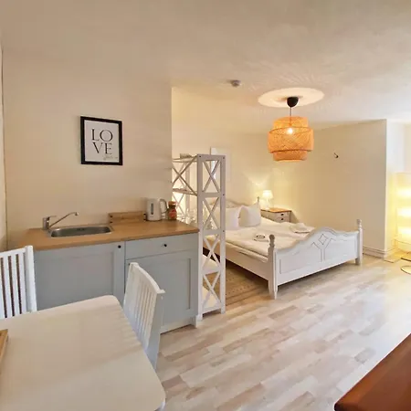 Wasserburg Turow לינה וארוחת בוקר